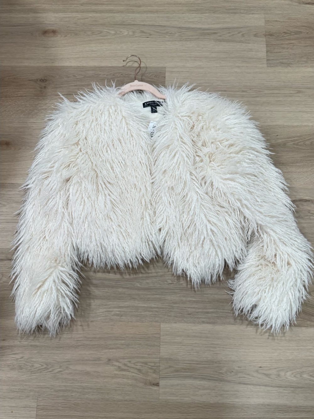 Faux Fur Cropped Jacket in Cream